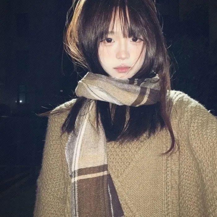 吃鸟食的男孩